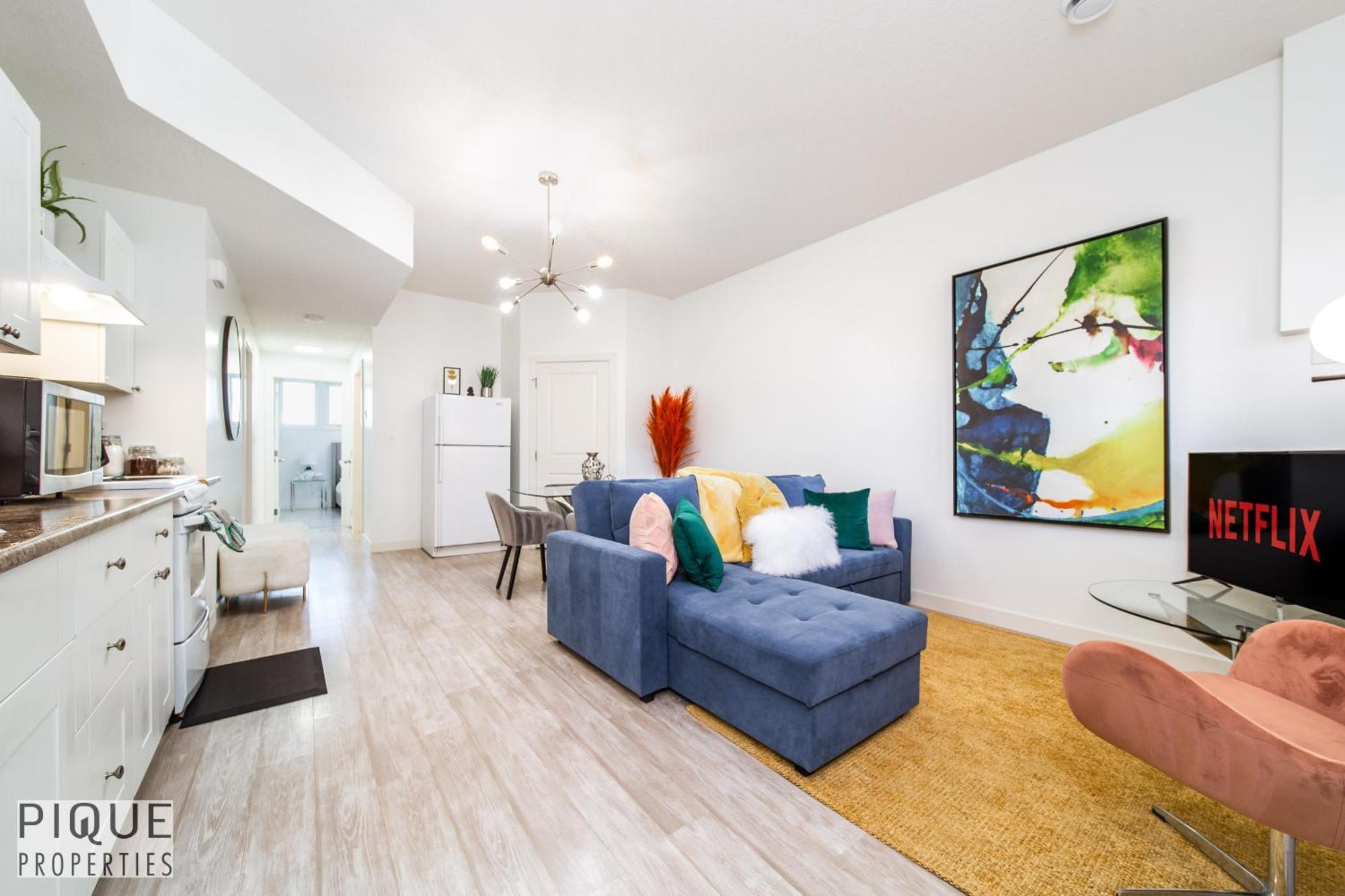 Executive Home - Long Stays Welcome - Garage Parking - Free Wifi & Netflix Edmonton Szoba fotó