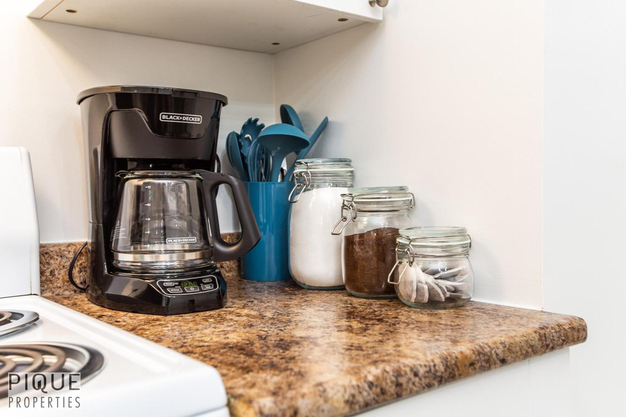 Executive Home - Long Stays Welcome - Garage Parking - Free Wifi & Netflix Edmonton Szoba fotó